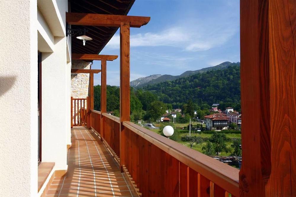 Apartamentos Aldea Del Puente Cangas de Onis Bagian luar foto