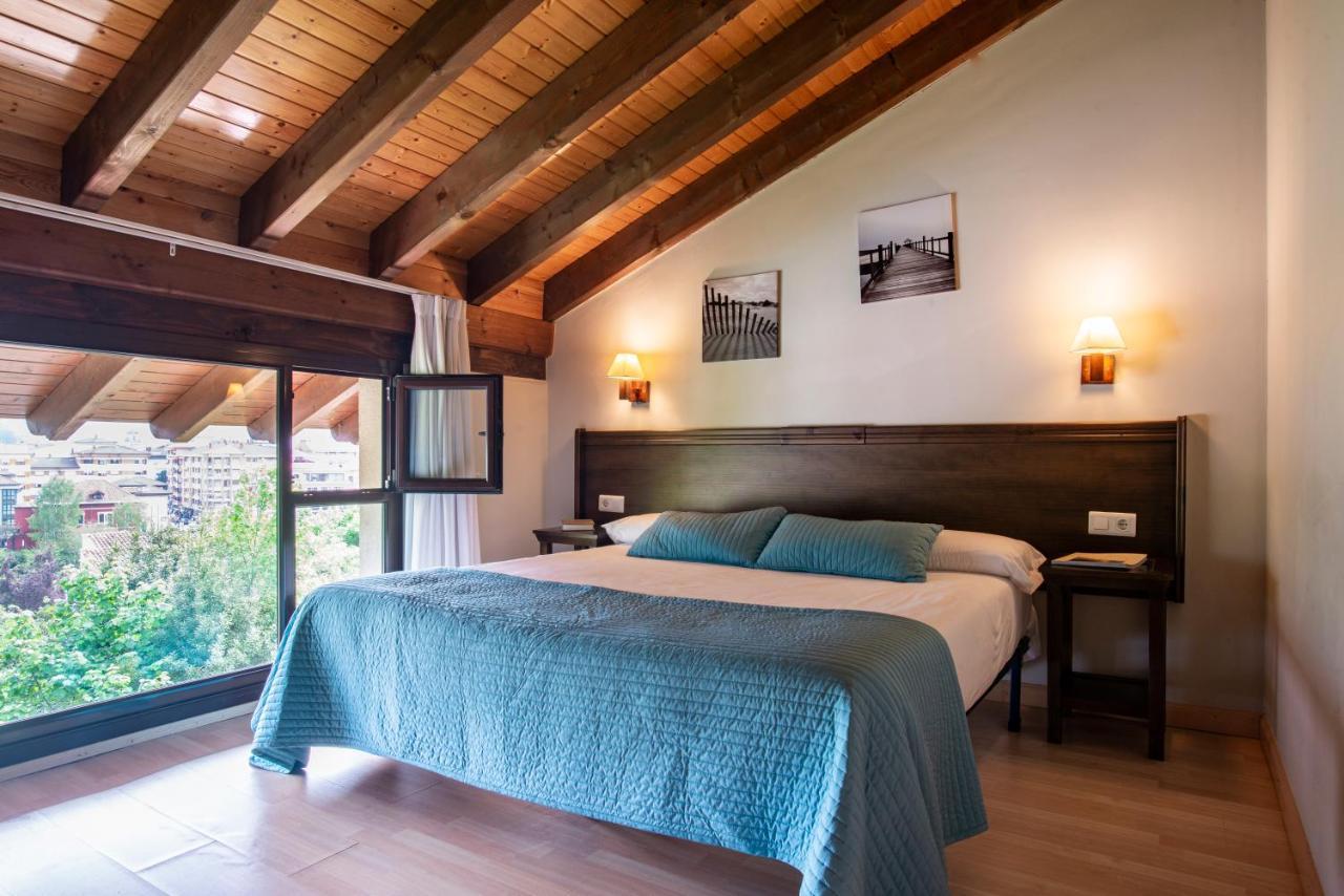 Apartamentos Aldea Del Puente Cangas de Onis Bagian luar foto