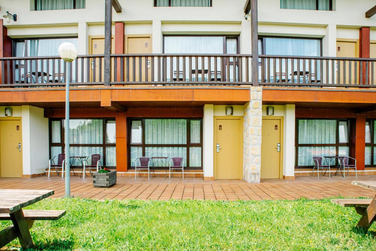 Apartamentos Aldea Del Puente Cangas de Onis Bagian luar foto