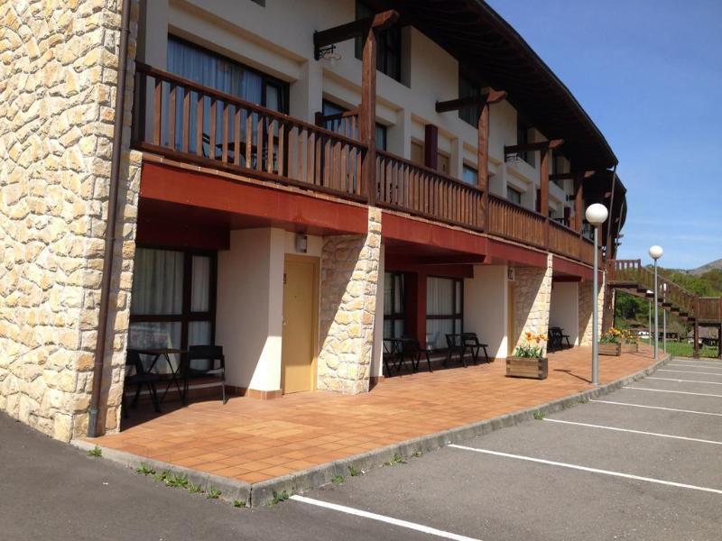 Apartamentos Aldea Del Puente Cangas de Onis Bagian luar foto