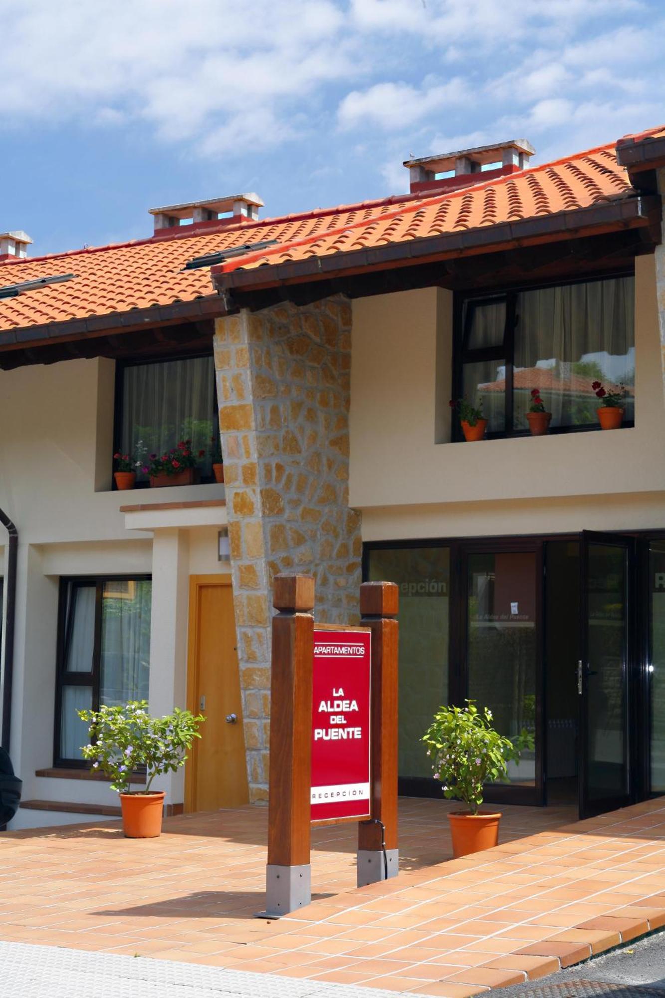 Apartamentos Aldea Del Puente Cangas de Onis Bagian luar foto