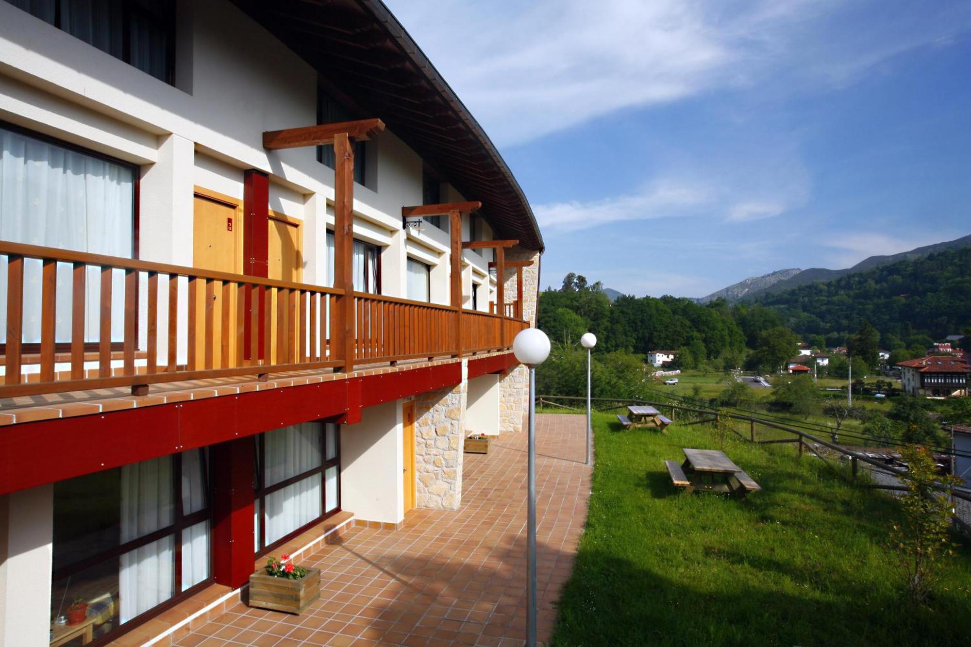 Apartamentos Aldea Del Puente Cangas de Onis Bagian luar foto