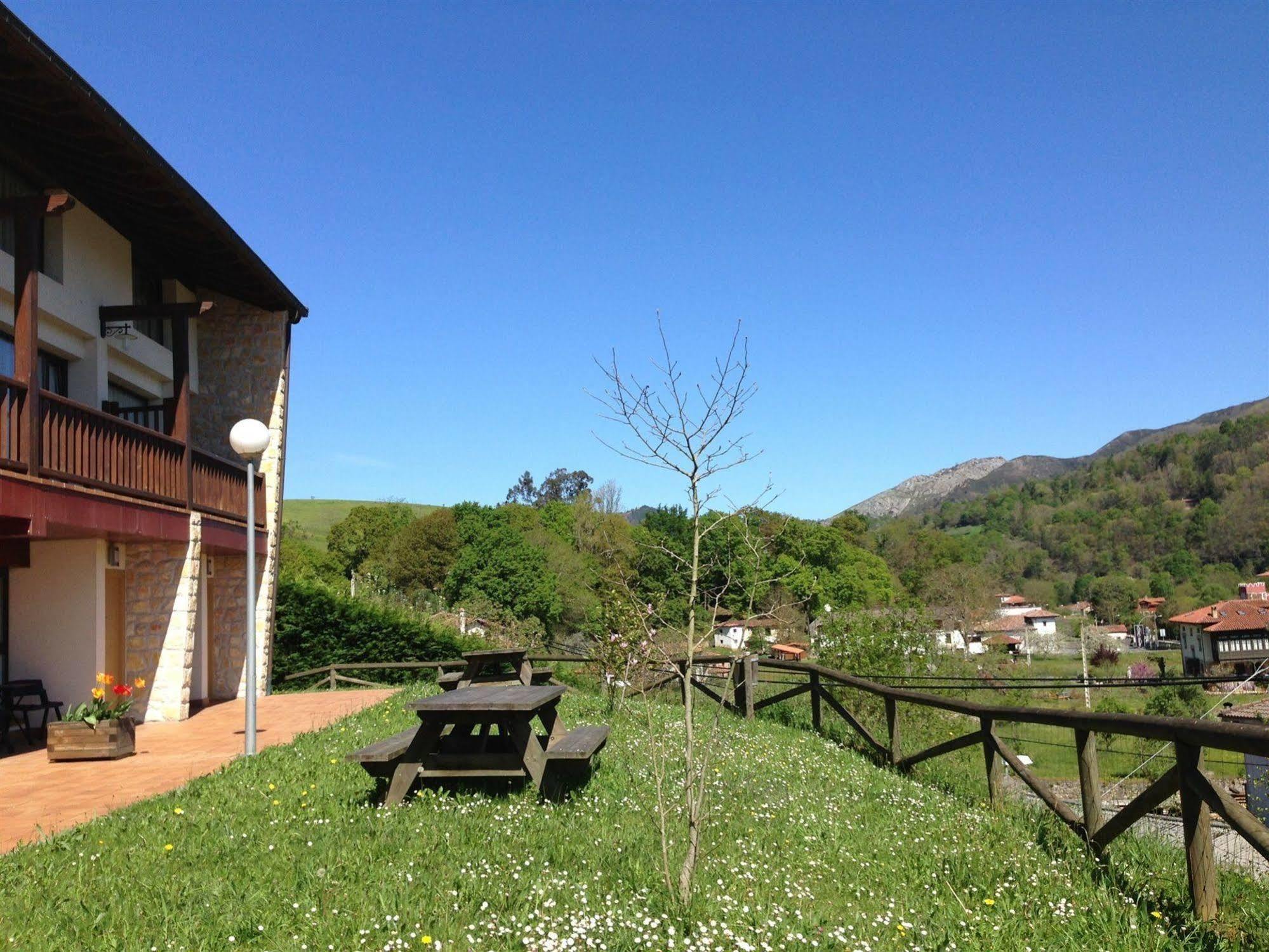 Apartamentos Aldea Del Puente Cangas de Onis Bagian luar foto